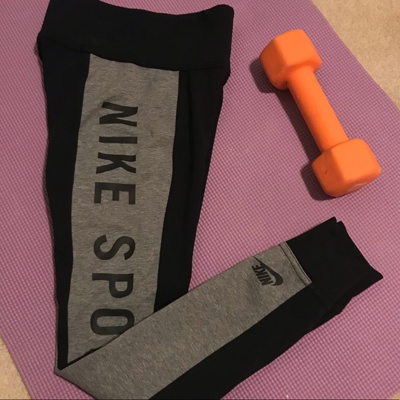 Nike Athletic Leggings - Picture 1 of 2